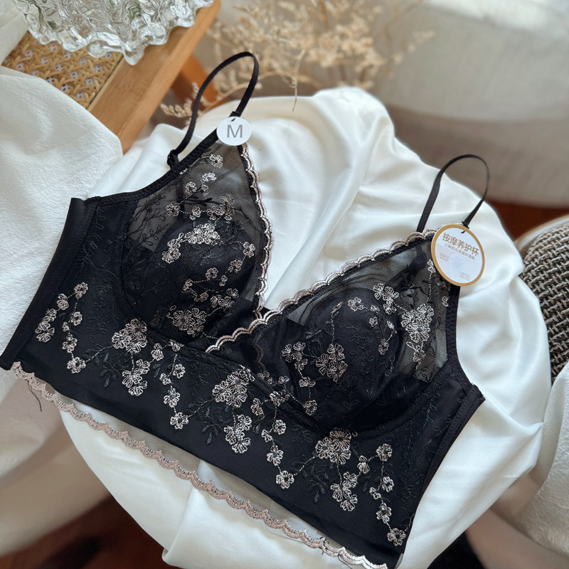 刺绣蕾丝法式内衣女士文胸无钢圈吊带胸垫兔耳朵内搭冰丝美背裹胸详情23