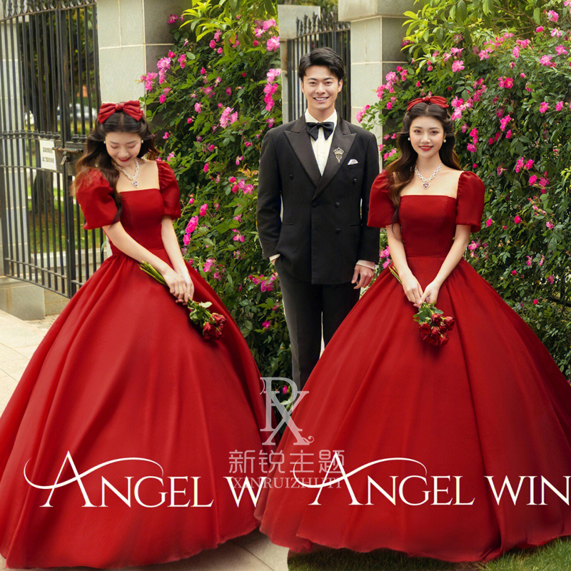Photo Studio Themed Clothing for Couples Outdoor Photography Red Satin Disney Runaway Princess Trailing Wedding Dress