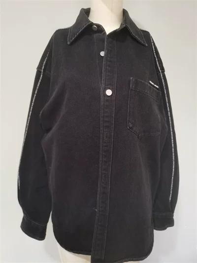 Джинсовое бейсболTrending trench coat? Wait careful. Original: