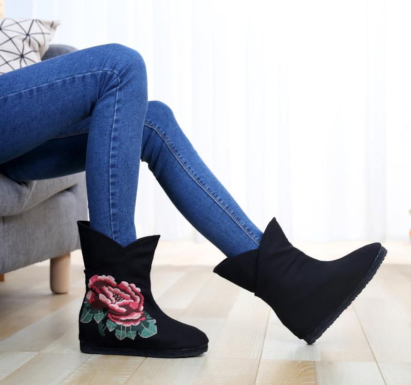 Giày chính hãng Peony thêu hàng ngàn lớp vải Bắc Kinh cũ ủng gió quốc gia giày bốt nữ cổ cao