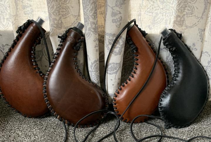 Bota American hands for glamorous outdoor woven water bag Shoulder Strap Brown Buffalo Leather Wine Cyst