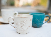 Spot beneficial burnt virtuoso handmade by hand to draw coarse pottery retro relief flower Marks wedding