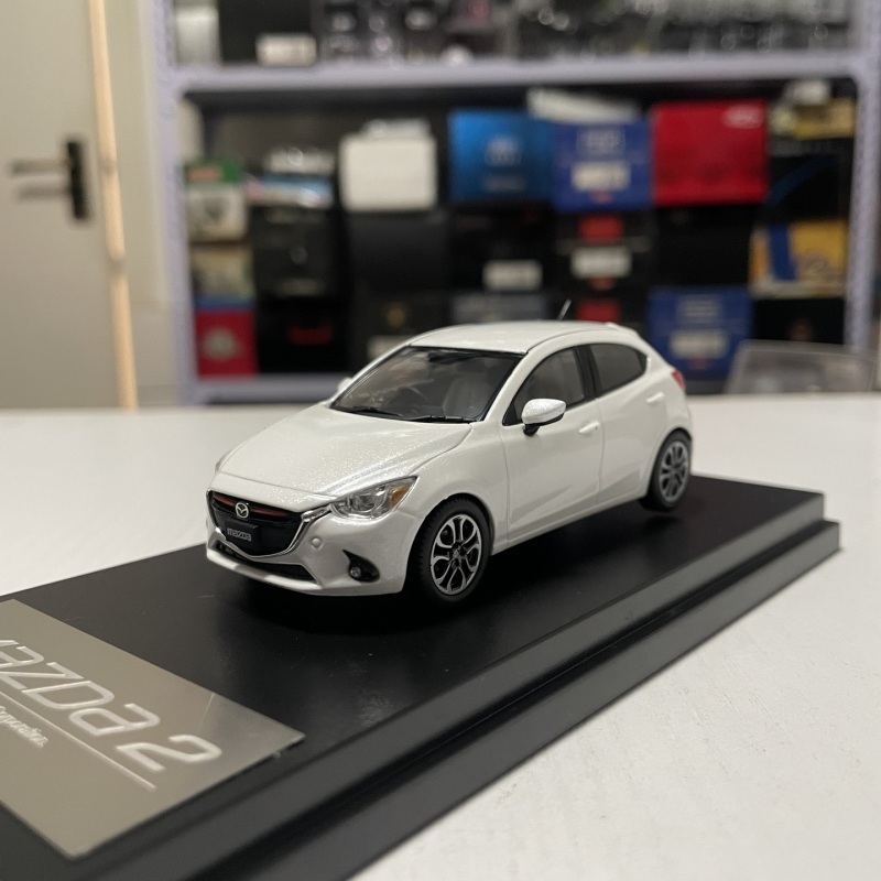 1:43 Hi-Story Mazda Mazda2 Demio 2014 Xd Touring Car Model White 1:43 Hi-Story Mazda Mazda2 Demio 2014 Xd Touring Car Model White