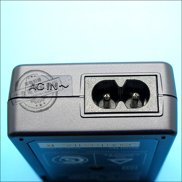 Original loaded Panasonic DE-A40 charger applies Leica Leica C-LUX2 LUX3 LUX4 LUX4 camera charger