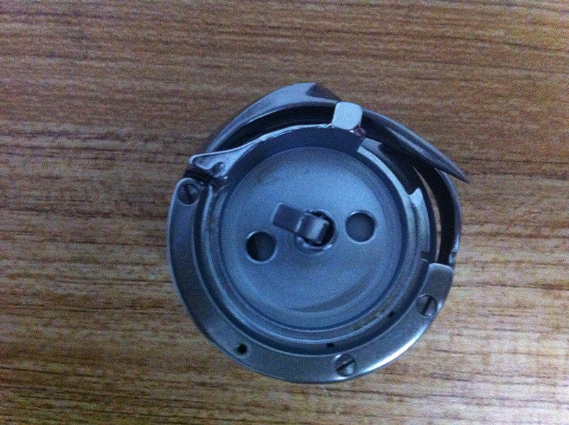 High performance ratio gold wheel 8243 KRT-341NR high head car screwing shuttle shuttle bed shuttle head industrial sewing machine accessories