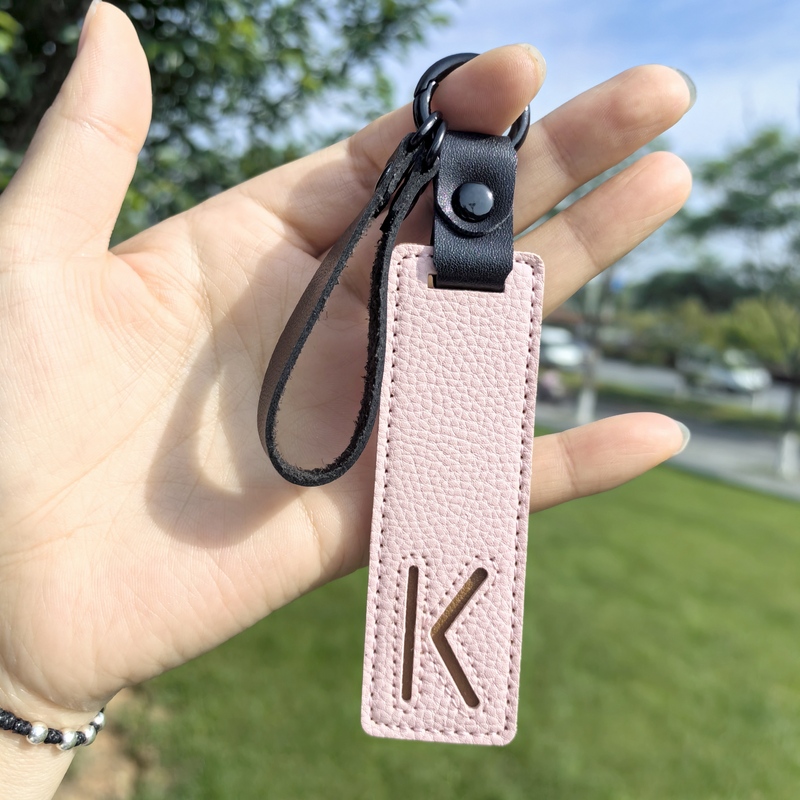Creative Luggage Tag 26 English Alphabet Keychain Pendant Doll Ornament Bag Decoration Gift for Women and Men Couples