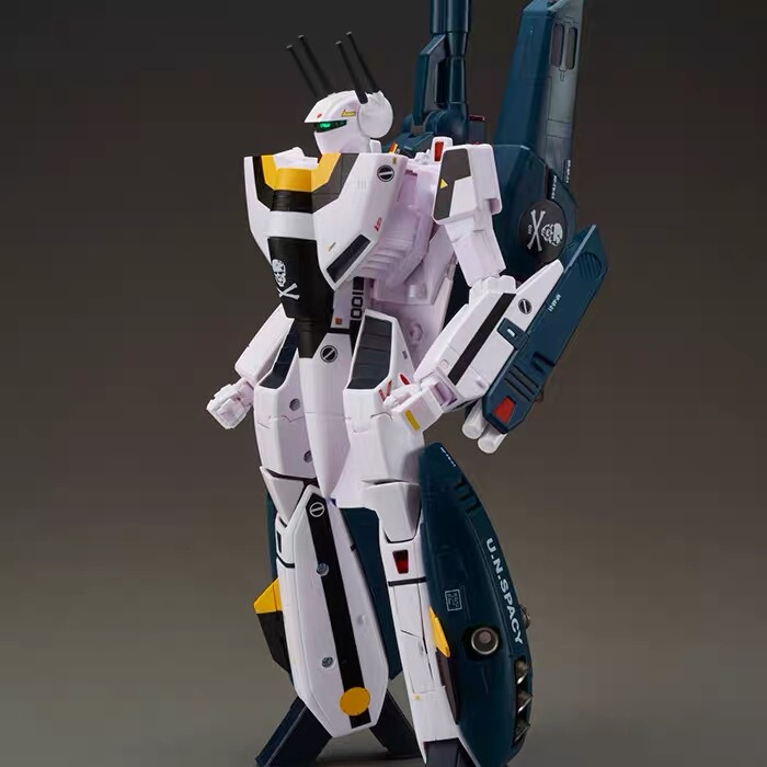 Arcadia Macross 1/60 Fully Transformable Vf-1S Roy Fokker Theater Edition