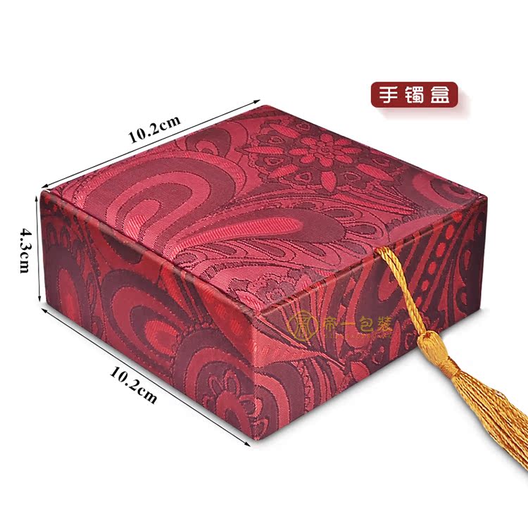 Trang sức mới Hộp Ngọc bích Vòng đeo tay Hộp Mặt dây treo Fringe Red Satin Vải Hộp trang sức - Vòng đeo tay Cuff vòng tay phong thủy