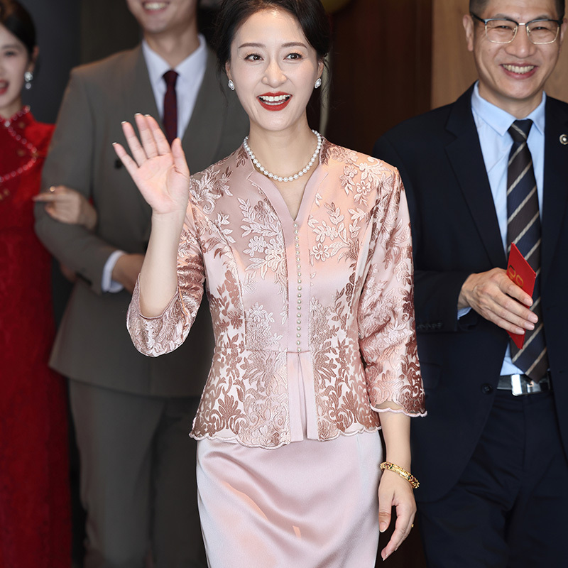 High-End and Elegant Mother-Of-The-Bride Wedding Dress, Suitable for Everyday Wear, 2026 New Model, Dignified and Youthful Mother's Wedding Dress
