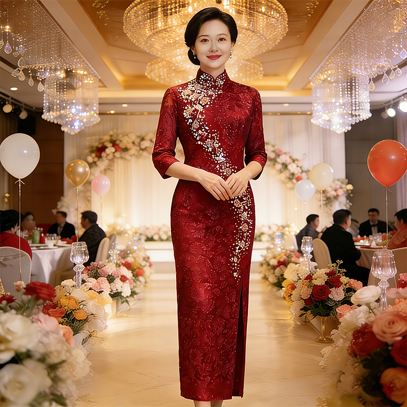 Noble and Elegant Young Mother's Wedding Banquet Dress 2026 New May Wedding Dress for Mother-In-Law Chinese-Style Cheongsam Dress