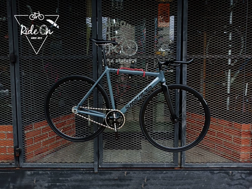 Металлический велосипед с коробкой передач подходит для мужчин и женщин для школьников