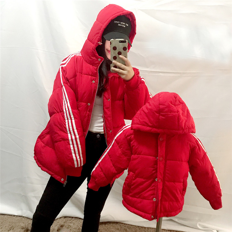 Áo mẹ-con mặc mùa đông 2018 mới áo cotton trẻ em mẹ mẹ và con trai một gia đình ba áo khoác dày Hàn Quốc bộ gia đình đi biển