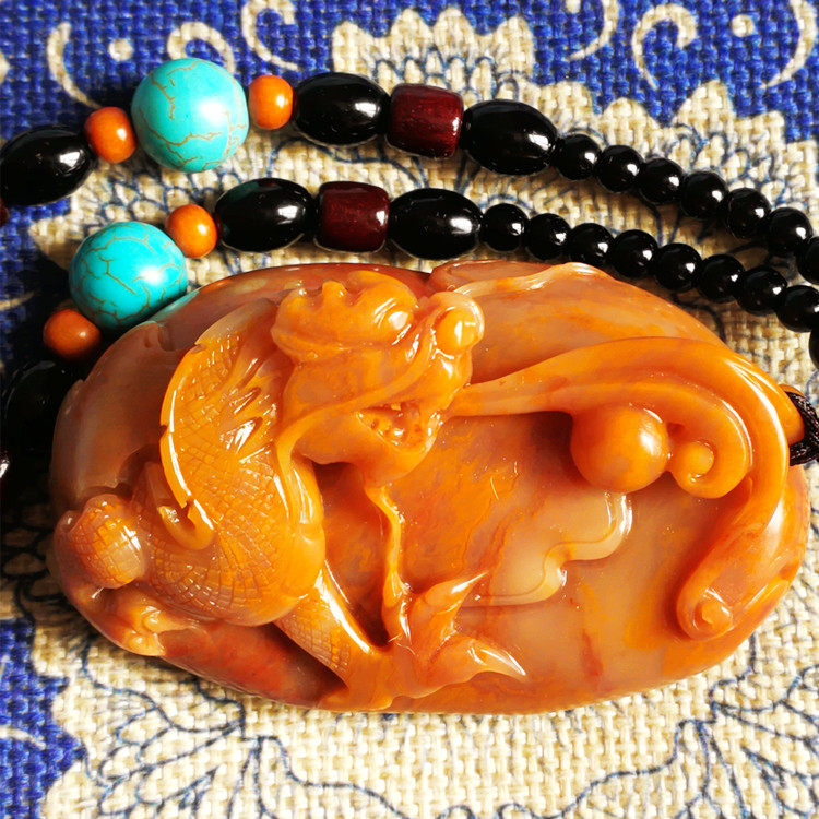 Bahrain's Shigemon (dragon's world) handlebar pieces of pieces Changhua Stone Shou Shan Lao Tian Huang (already tied)