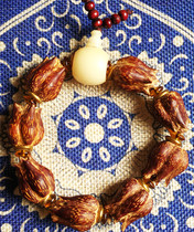 Selection of high quality Seven-petal blood Lotus Bodhi hand string bracelet Seiko carved white Bodhi root style wingwalnut