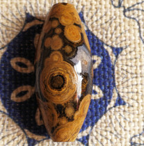 The Mondays Pearl Nine Eye Page Rock Zun Buddha sitting Zen ten thousand Buddha to Baia Blue Manau Bottom Collection Grade Allah Good Eye Original Stone