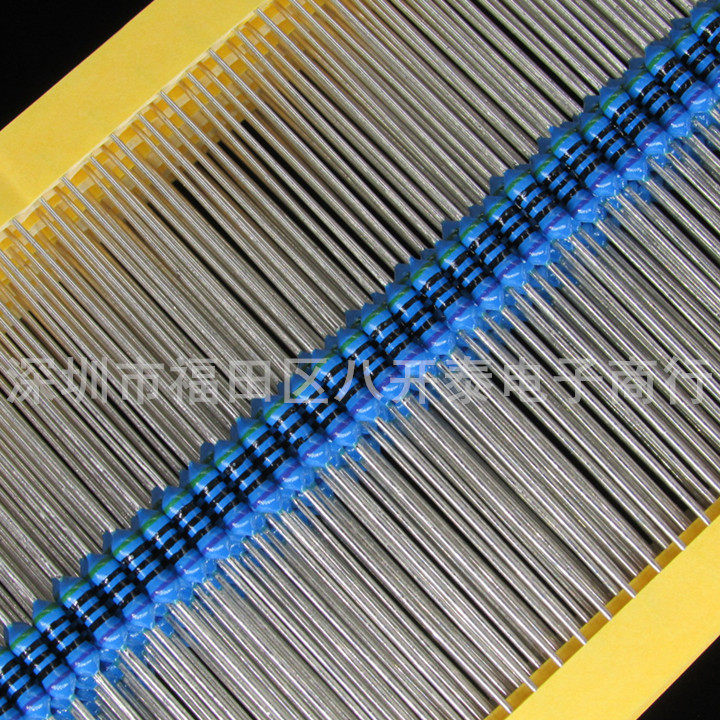 500 ohms 0 1% 1/1000 1 4W 500R metal film precision five-ring resistor 100 24 yuan