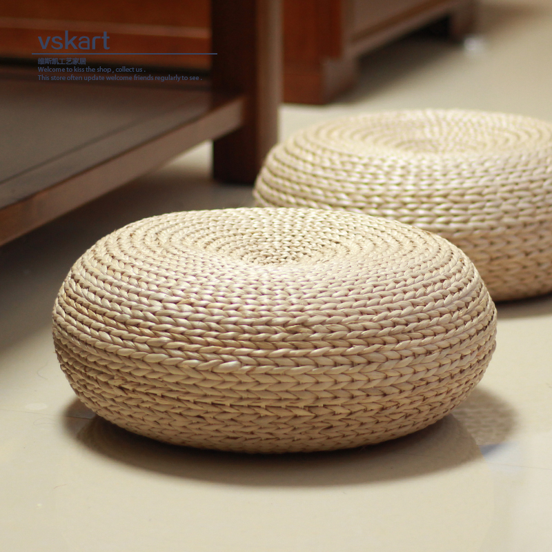 Japanese-Style Floor Cushion Made of Straw, Thickened Round Tatami Mat for Tea Ceremony, Rattan Mat for Yoga, Meditation, and Sitting Japanese-Style Floor Cushion Made of Straw, Thickened Round Tatami Mat for Tea Ceremony, Rattan Mat for Yoga, Meditation, and Sitting