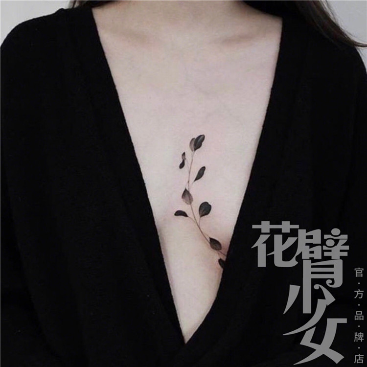 Florin Arm Teenage TATTOO X304 Black and white flowers Levine Breast Mouth Persistent Juice Tattoo Stick to a 4