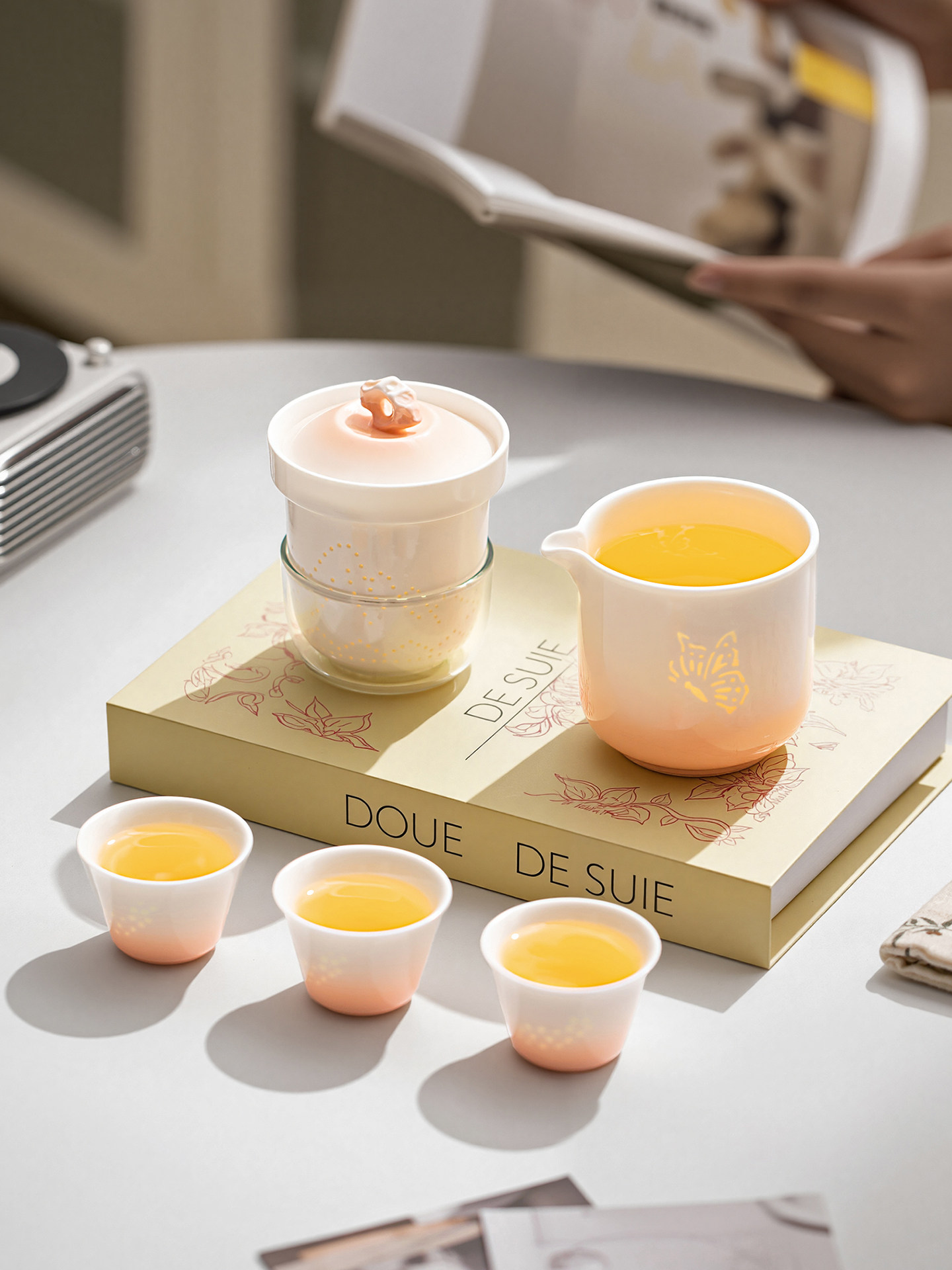 Tangfeng Portable Exquisite Travel Tea Set Outdoor Office Quick Cup White Porcelain for Women Single-Person Tea Brewing Use