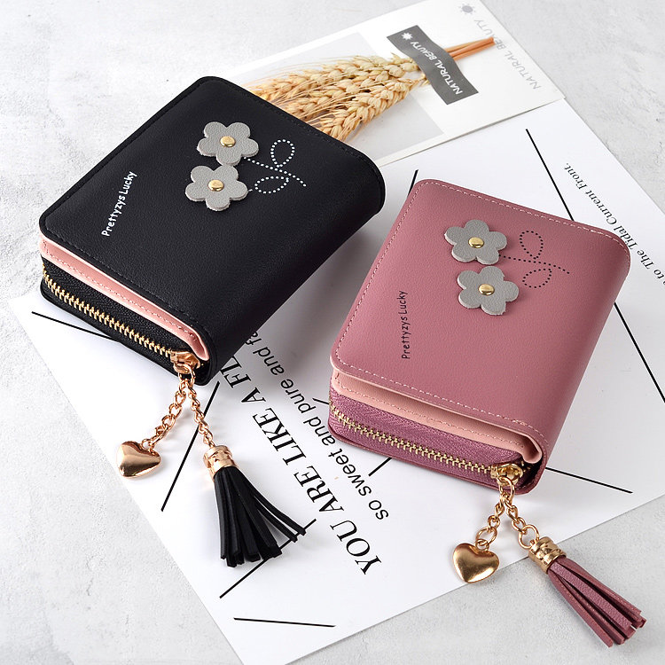 Korean version of the two-fold zipper short trendy women's wallet wild personality tassel student change clip new hand-to-hand card bag