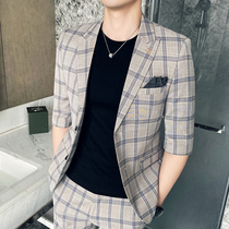 Short Sleeves Small Suit Men Summer Thin style casual 70% sleeves Plaid Suit Suit Light Slim Fit Small Feet 90% Pants