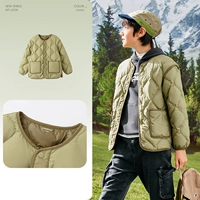 Круглый воротник - зеленый белая утка бархат