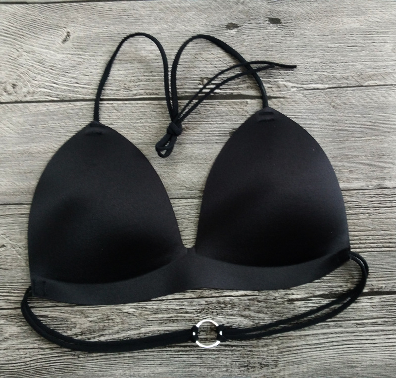 Tam giác cup treo cổ vòng đai mỏng không có vòng thép bra bikini vẻ đẹp backless đồ lót bơi viền