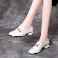 Обувь в английском стиле для кожаной обуви, белые лоферы, в британском стиле, коллекция 2021, из натуральной кожи