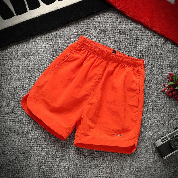 Người đàn ông tay đỏ nhanh tay với đoạn 2018 hè mới Hàn Quốc phiên bản ngắn đơn giản màu trắng giản dị quần short học sinh ba chiếc quần short sịp nam