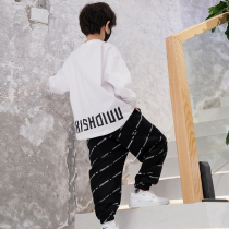 Boy long sleeve T-shirt 2021 Chunqiu Han version of childrens clothing childrens undershirt new foreign air boy pure cotton blouses