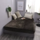 Giường flannel Nhật Bản, một mảnh nhung dày 180 * 200cm mùa thu và mùa đông ấm áp chống tĩnh điện 1 m 8 trải giường Ga chun và ga phủ