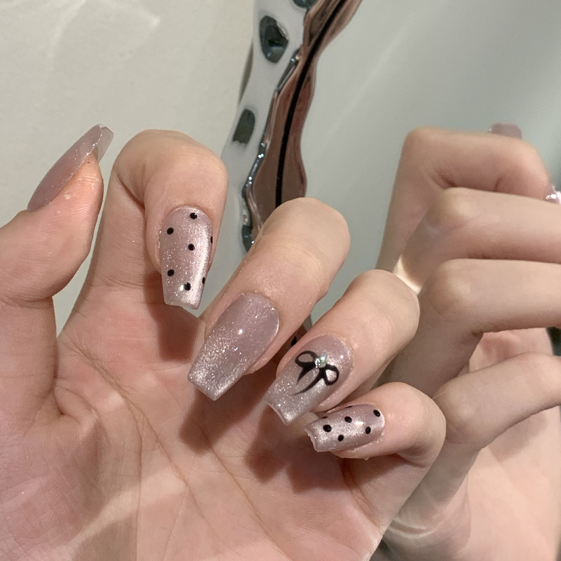 [Hepburn Style] Handmade Simple Polka Dot Cat Eye Nail Art Ice Transparent Gradient Removable Fake Nail Stickers