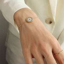 French Lukewarm Wind Enamel Drip Oil Small Chrysanthemum Snake Bone Chain Bracelet Hers Pull Buckle Design The Same Titanium Steel Hand Decoration