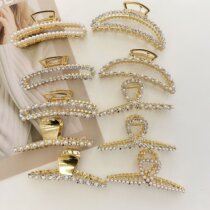 South Korea Hairclip Rear Brain Spoon Pearl Grab Clip Minimalist Elegant Top Clip Disc Hair Big Horsetail Clip Woman