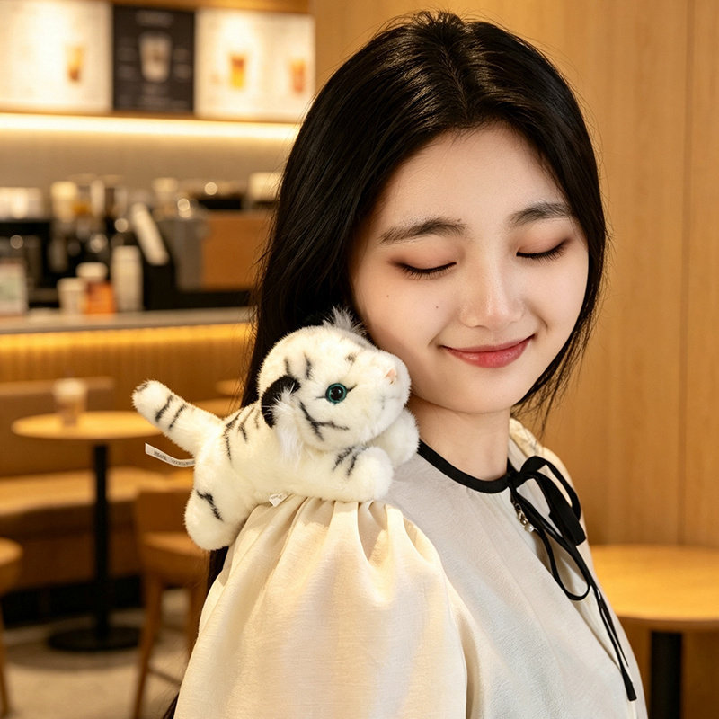 Small Tiger Plush Toy That Can Be Hung on the Shoulder, a Souvenir from the Zoo, Magnetic Iron Plush Toy Siberian Tiger