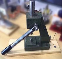 Watch repair tool press watch back cover 6173 Press press prying open type bottom cover high quality large pressure cover