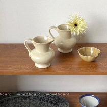 moodboard retro court style milk jug Japanese medieval old old Milk Cup ceramic can be used as Flower Arrangement Vase