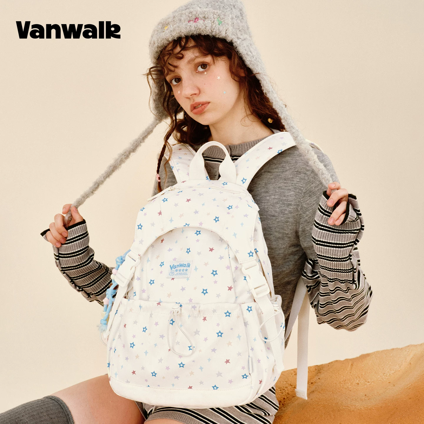 VANWALK Pinecone Tribe New Niche Star Leopard Print Casual Backpack Women's Commuting Black School Bag