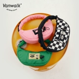 Скейтборд, ретро маленькие шахматы, сумка на одно плечо, в американском стиле