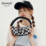 Скейтборд, ретро маленькие шахматы, сумка на одно плечо, в американском стиле