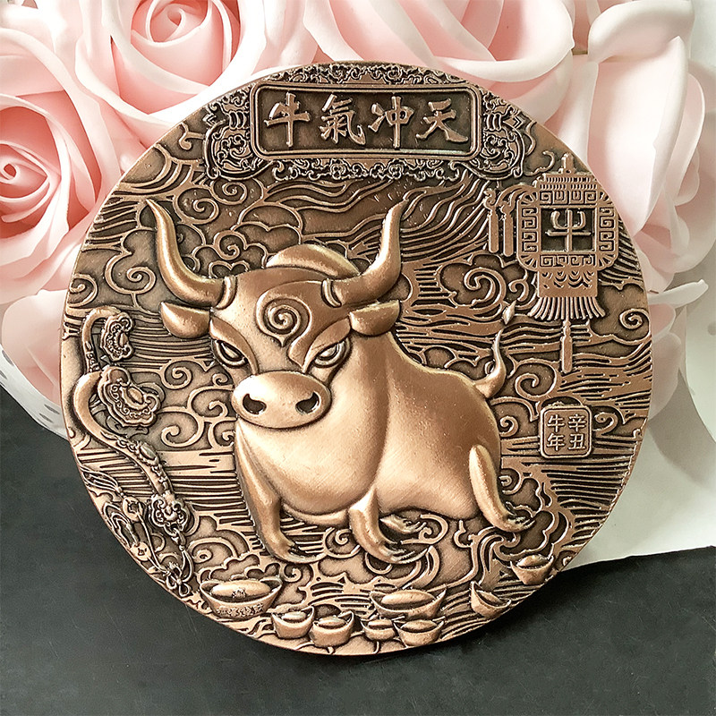 Manufacturer clearance 2021 zodiac bull commemorative coin gift box zinc alloy bull gas soaring copper medallion commemorative medal gift animal