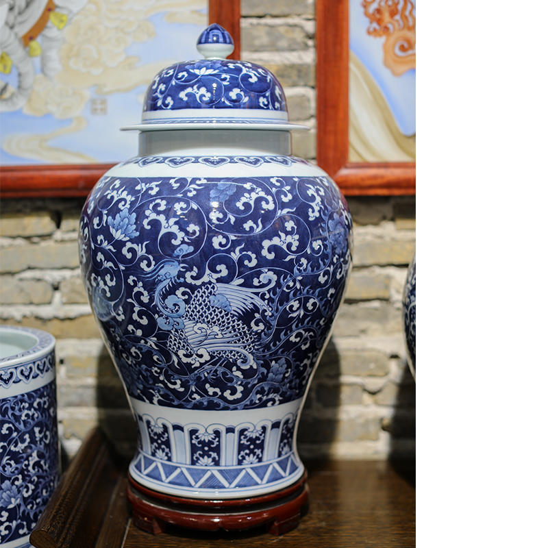 Jingdezhen Ceramic Vase Green Flower Porcelain Ware Pendulum with high-end gift Longfeng pattern General jar Arrow cylinder storage jar