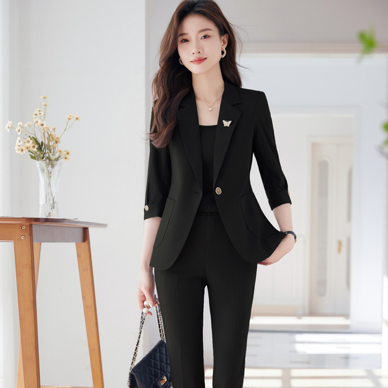 Black Blazer for Women, Summer Thin Style, 2026 New Model, High-End, Slimming, Elegant, Socialite, Sophisticated, Professional Suit