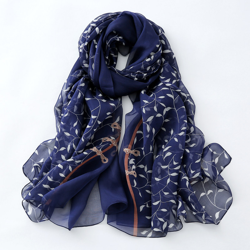 2021 Summer new true silk snowspun silk scarves up Hide Cyan Tourism Sunscreen Scarves Shawl Beach Towels