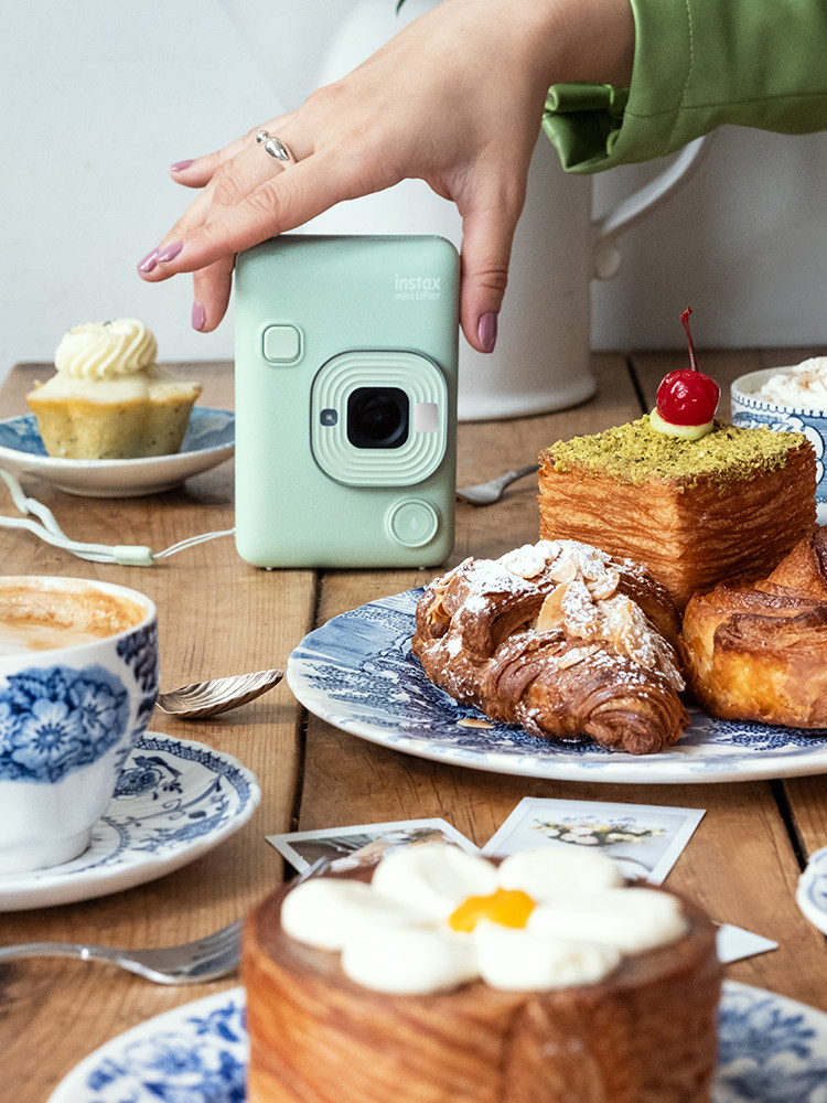 Fuji Mini Liplay Camera Instant Imaging Liplay Audio Camera Evo Printable