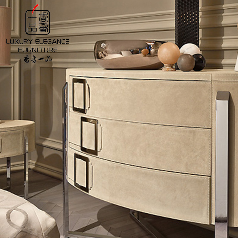 ����һƷ�Ҿߺ��ִ����ͱ߹�tle045