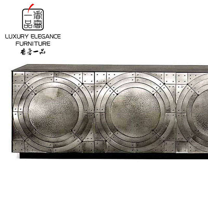 ����һƷ�Ҿߺ��ִ��ͱ߹�tle133