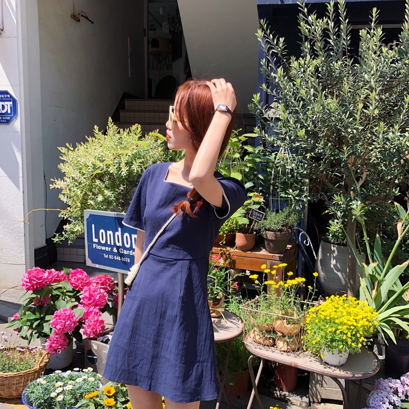 VK旗艦店 韓系時尚小露背滾邊氣質短袖洋裝