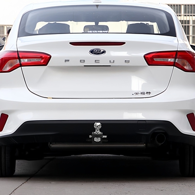 Подходит для коляски Ford Focus седан с квадратным отверстием, защита от заднего столкновения, модифицированная задняя планка, прицеп для кемпинга, буксировочный крюк