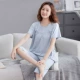 2020 new modal pyjama phụ nữ mùa hè quần cắt ngắn phù hợp với phụ nữ trung niên phục vụ tại nhà - Cặp đôi